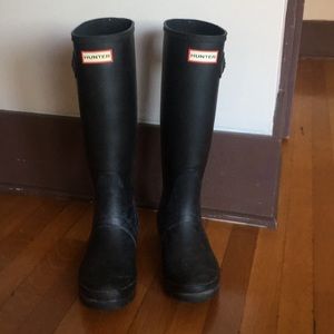 Hunter Women’s Black Matte Rubber Rain Boots Tall